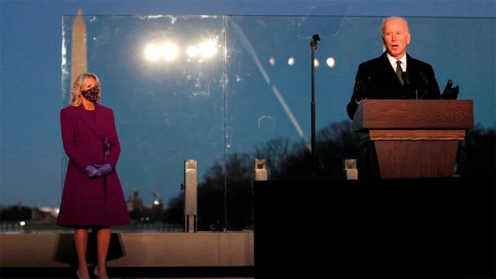 Joe Biden asume la presidencia en una ceremonia marcada por la incertidumbre