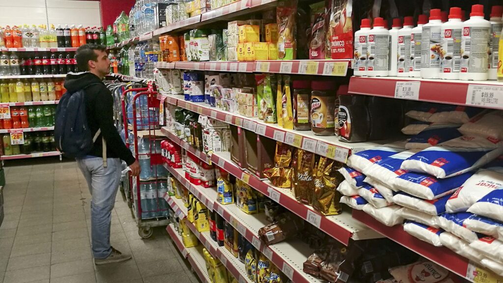 La inflación en diciembre fue de un 4% y acumuló en 2020 un 36,1%