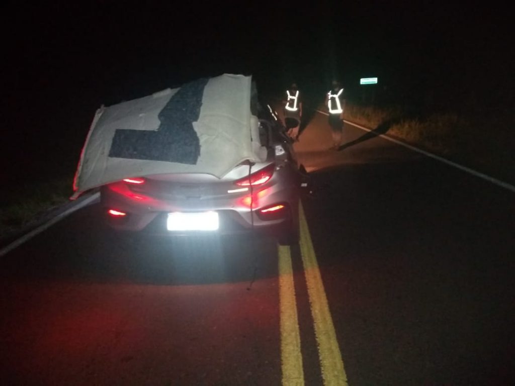 Automovilista murió tras chocar con dos caballos sueltos en Helvecia