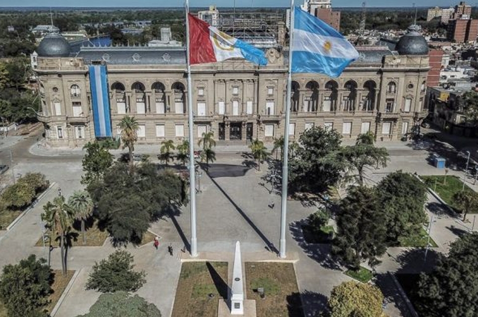 Hubo acuerdo paritario entre el gobierno de Santa Fe y los estatales