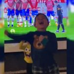 El alocado festejo de Mateo Messi en el gol de tiro libre de Lionel