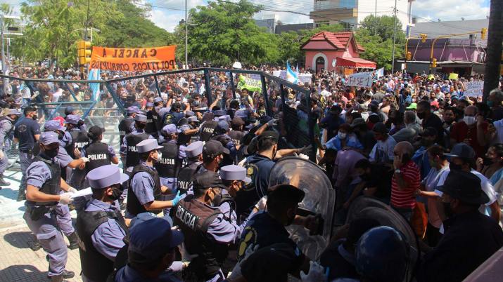 Graves incidentes y heridos en Formosa por las protestas por la vuelta a Fase 1