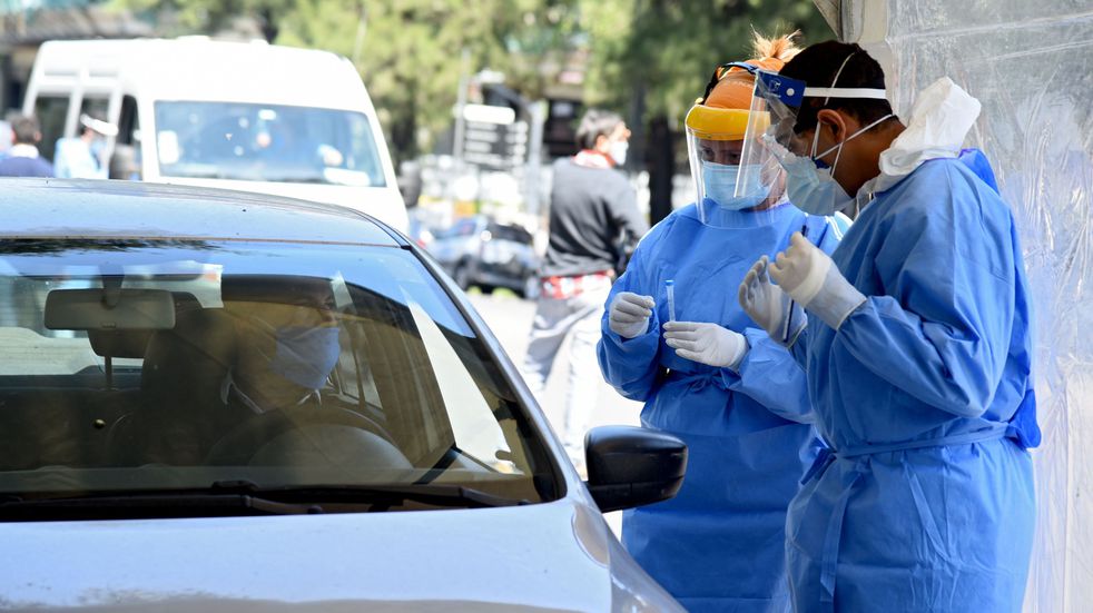 Desde este lunes realizarán test de coronavirus a automovilistas en el viejo Hospital Iturraspe