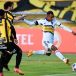 Boca se hizo fuerte en la altura de La Paz y debutó con un triunfazo en la Copa Libertadores