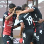 Colón va por la clasificación a la fase final ante Racing