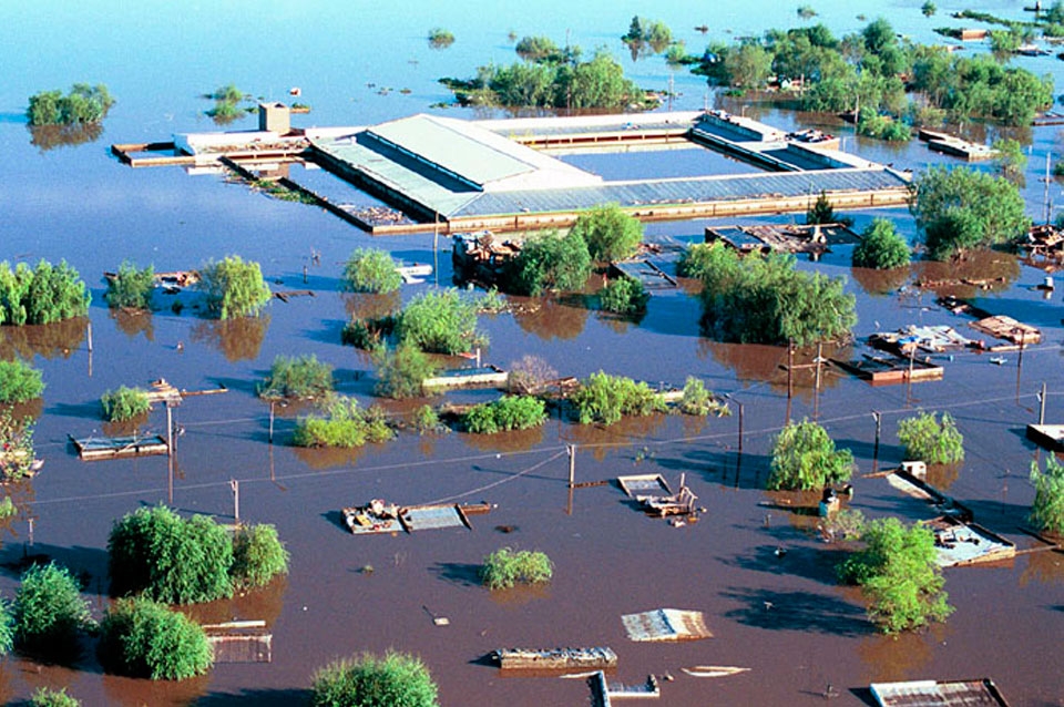 El relato de Jorge Castro, vecino que vivió en carne propia la inundación en la ciudad de Santa Fe