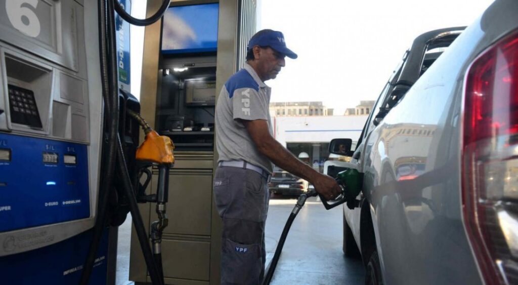 Se viene un nuevo aumento de los precios de los combustibles