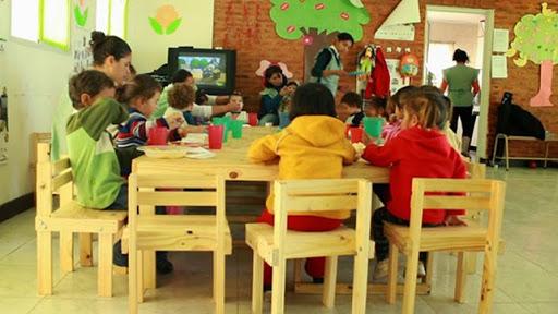 Centros de Cuidado Infantil: un programa que quieren convertir en Ley