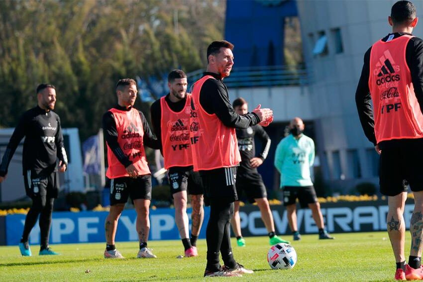 Argentina con testeos negativos de coronavirus en la previa del partido con Paraguay