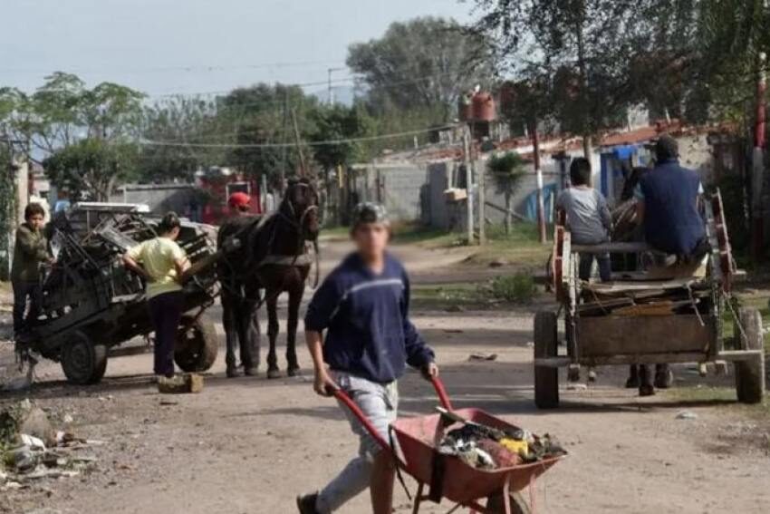 Una familia necesitó en mayo ingresos por $ 64.445 para no ser pobre