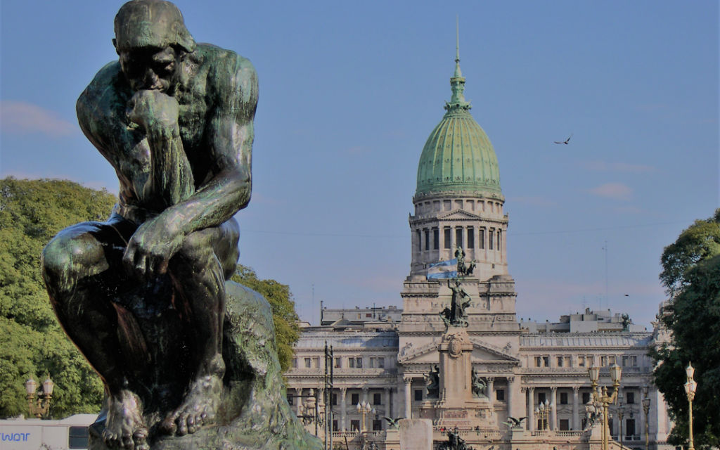 La pandemia exige esfuerzos de todos y todas: ¿el aumento en las partidas presupuestarias del Congreso lo valen?