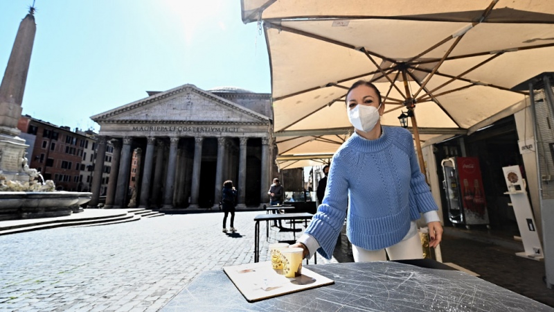 Italia e Irlanda se suman a los países que implementarán el pase sanitario