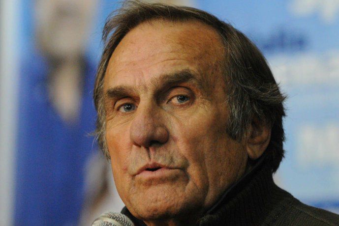 Falleció el ex gobernador Carlos Reutemann