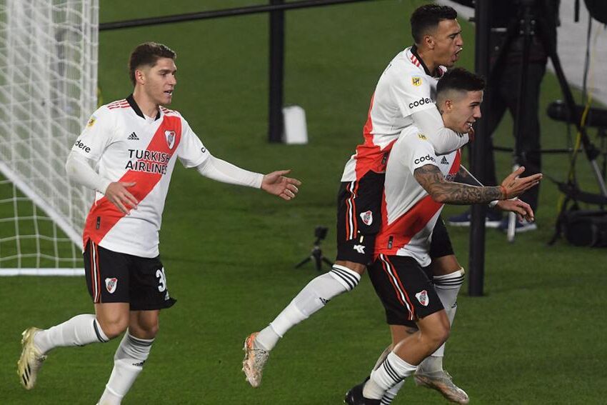 River recuperó la sonrisa con un triunfo ante Vélez en el Monumental