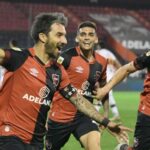 Newell’s festejó sobre el final ante Platense y es puntero