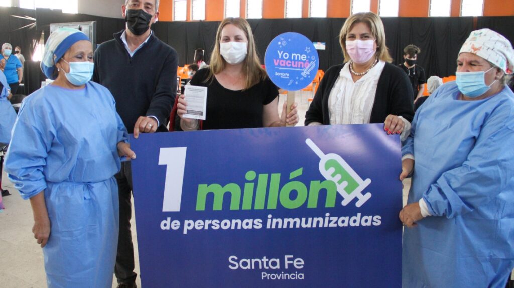 Un millón de santafesinos ya recibieron las dos dosis de la vacuna