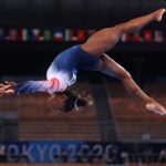 Simone Biles regresó a la competencia y ganó el bronce en la barra de equilibrio