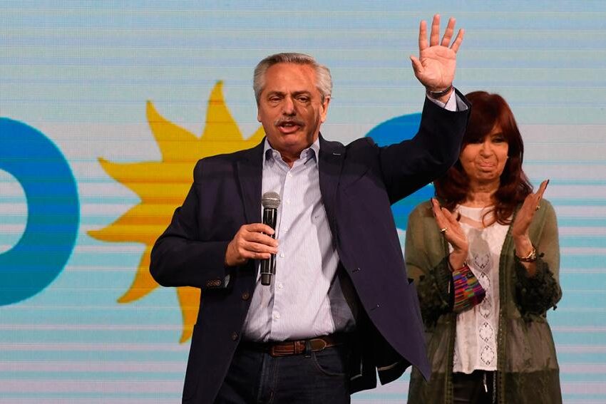 Alberto Fernández le toma juramento a los nuevos ministros y se lanza a la campaña