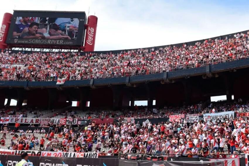 La Liga Profesional le pidió al Gobierno que autorice el 100% de la capacidad de los estadios