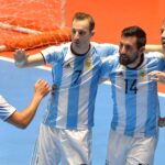 Argentina enfrenta a Brasil en la semifinal del Mundial de futsal