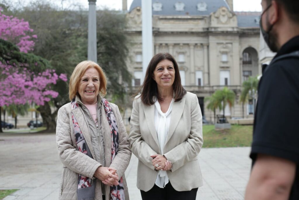 Clara García y Griselda Tessio recordaron el triunfo de Binner en 2007 y su “gobierno transformador”