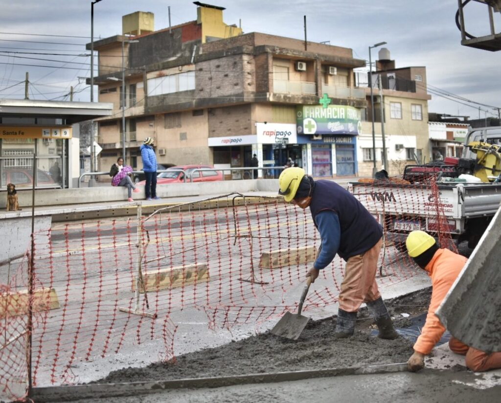 Trabajos de iluminación y bacheo previstos para este martes