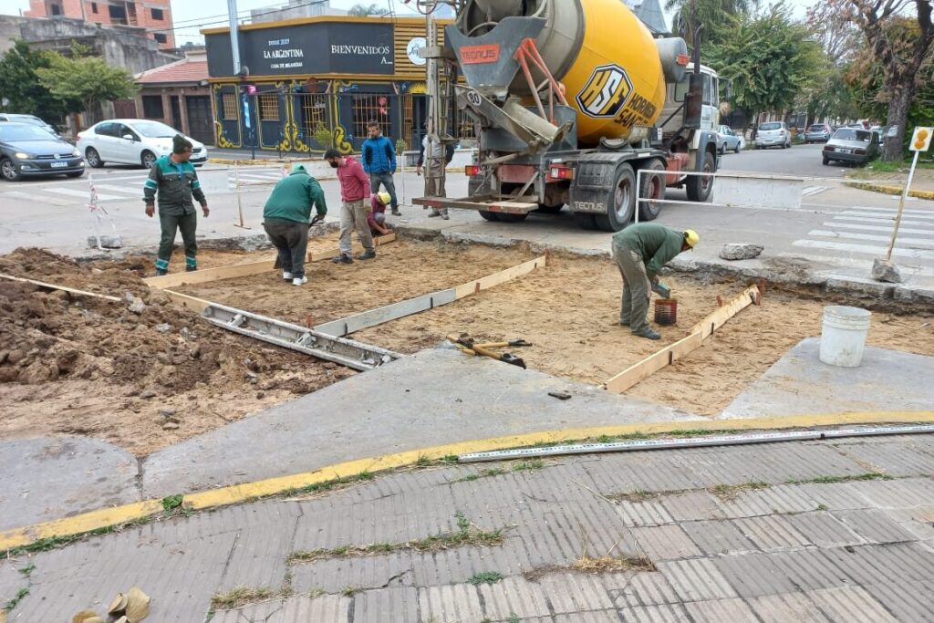 Trabajos de iluminación y bacheo previstos para este jueves