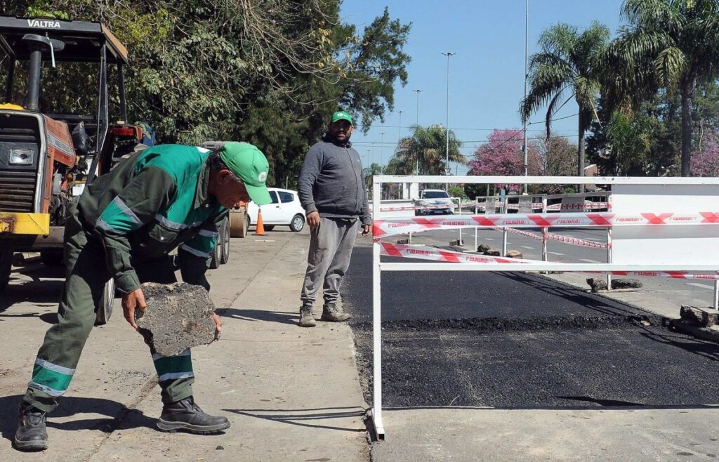 Trabajos de iluminación y bacheo previstos para este lunes