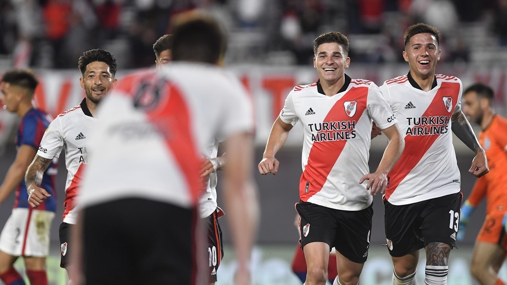 River se lo dio vuelta a San Lorenzo y estiró su ventaja