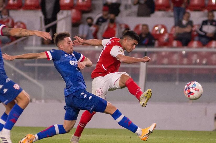 Unión perdió con Independiente y se aleja de la Copa Sudamericana