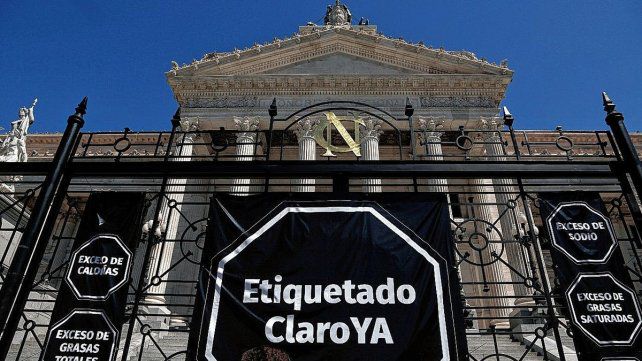 Diputados busca hacer ley el proyecto de etiquetado frontal