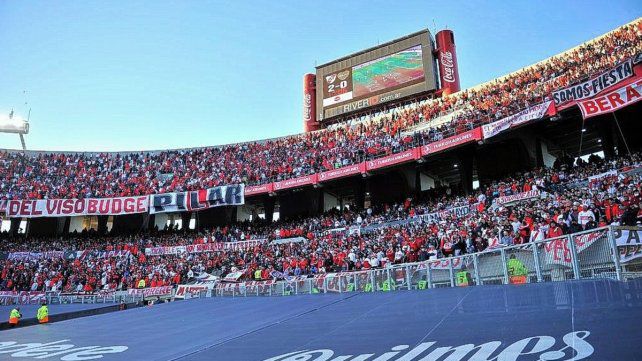 Advertencia del Gobierno a los clubes de fútbol: “Si no pueden controlar el aforo, volverán a jugar sin público”