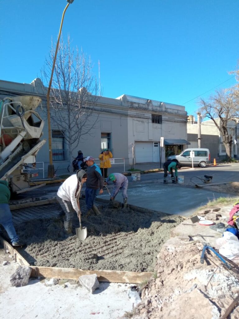 Trabajos de iluminación y bacheo previstos para este miércoles