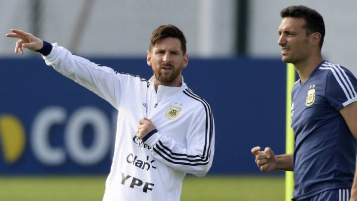 Scaloni confirmó a Messi de titular en el clásico ante Brasil