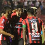 Colón lució desinflado y perdió ante Patronato en Paraná