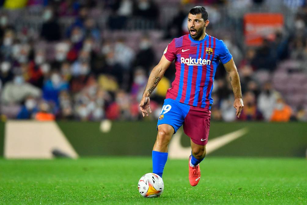 Tras dejar el hospital, Agüero le envió un mensaje a los hinchas de Barcelona