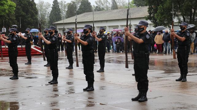 Casi 12 mil aspirantes a la Policía de Santa Fe, más de la mitad mujeres