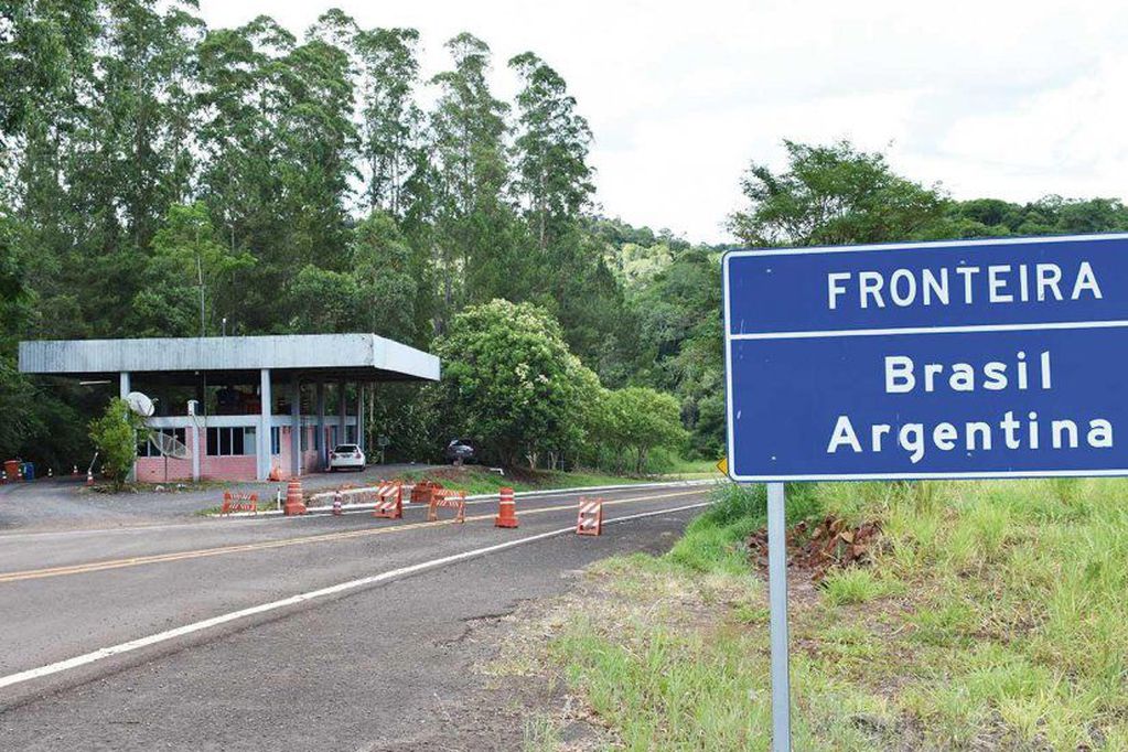 Brasil reabre fronteras terrestres con la Argentina a partir del sábado