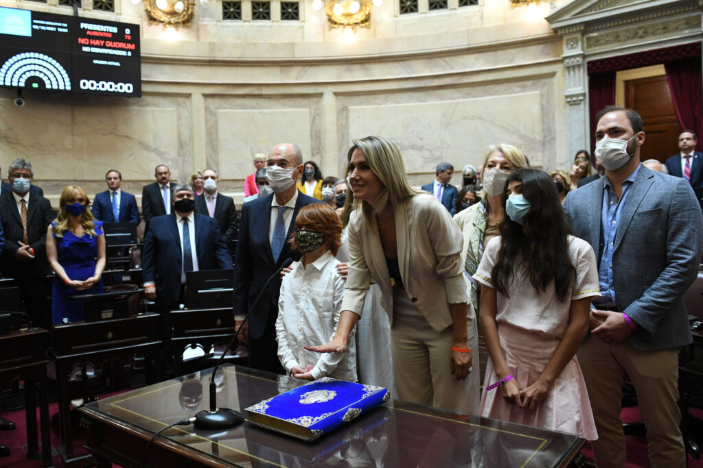 Carolina Losada: “El lunes vamos a estar en la ciudad de Santa Fe con el gobernador Perotti”