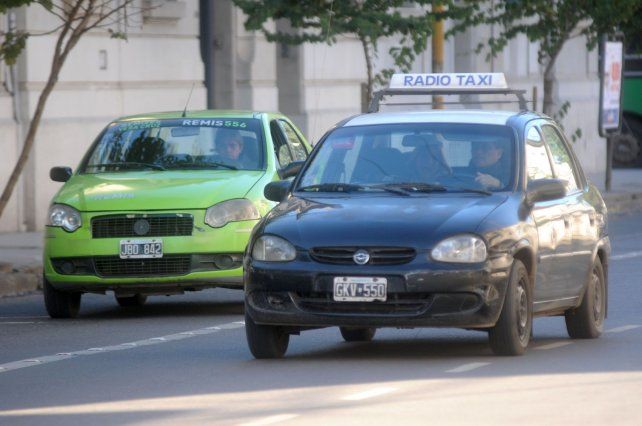 Aumenta la tarifa de taxis y remises