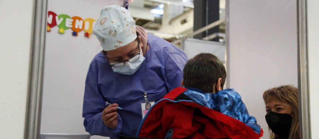 Este martes continúa la vacunación a niños en Santa Fe