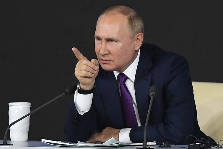 Putin dijo que si no consigue sus objetivos “por la negociación”, será “por la guerra”