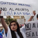 El Congreso de Guatemala prohibió el matrimonio igualitario y endureció las penas por aborto