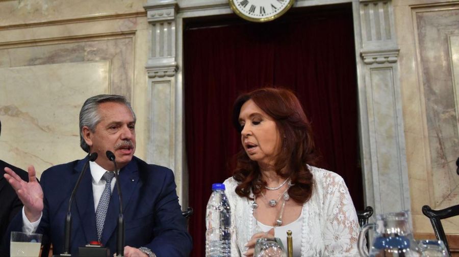 Cerruti reconoció que Cristina Kirchner no respondió los llamados de Alberto Fernández