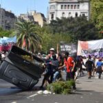 Aníbal Fernández aseguró que los disturbios frente al Congreso: “No quedarán impunes”