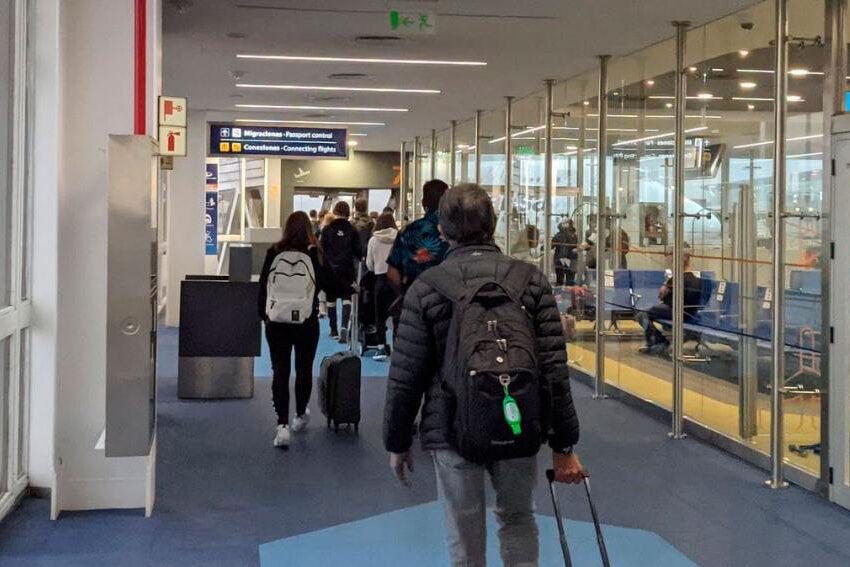 Migraciones flexibiliza el trámite para los argentinos que viajen al exterior