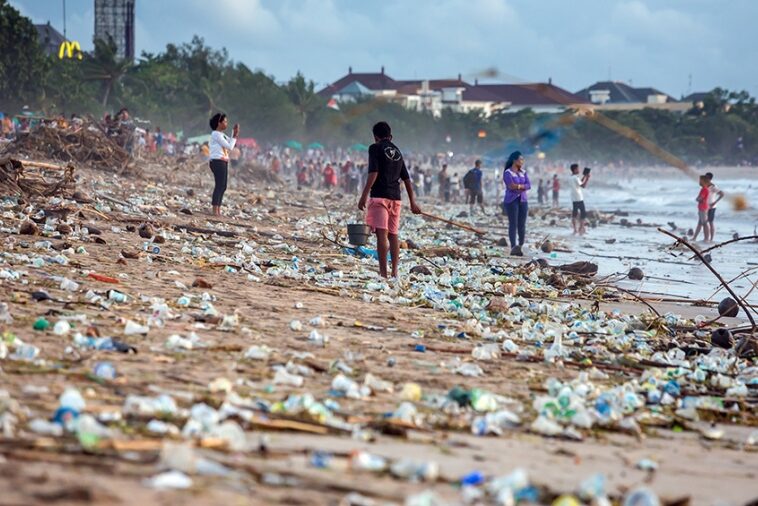 Organizaciones ambientalistas participan de la Marcha Global por el Clima