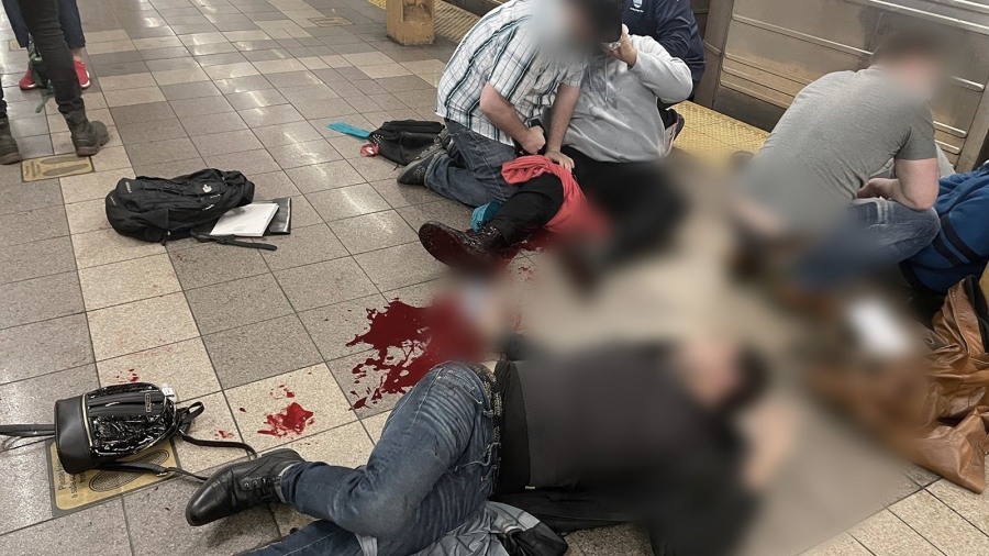 Nueva York: varias personas fueron baleadas y hallaron explosivos sin detonar en el subte