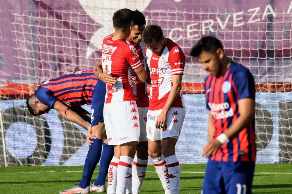 Unión recibe a San Lorenzo en busca de pelear por los puestos de clasificación