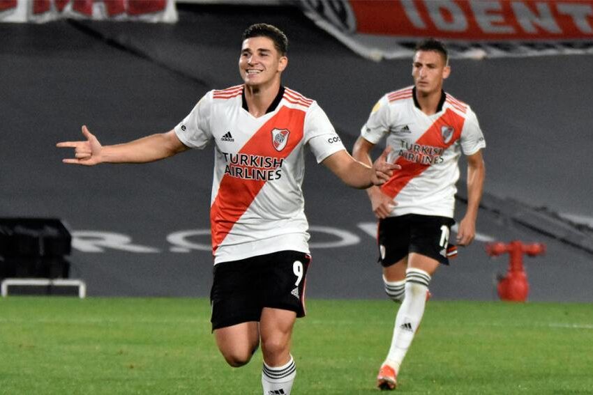 River venció a Platense con un penal polémico y festejó en el Monumental